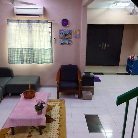 Holiday Home Bagan Lalang 5 Aircon Kampong Bagan Lalang Εξωτερικό φωτογραφία