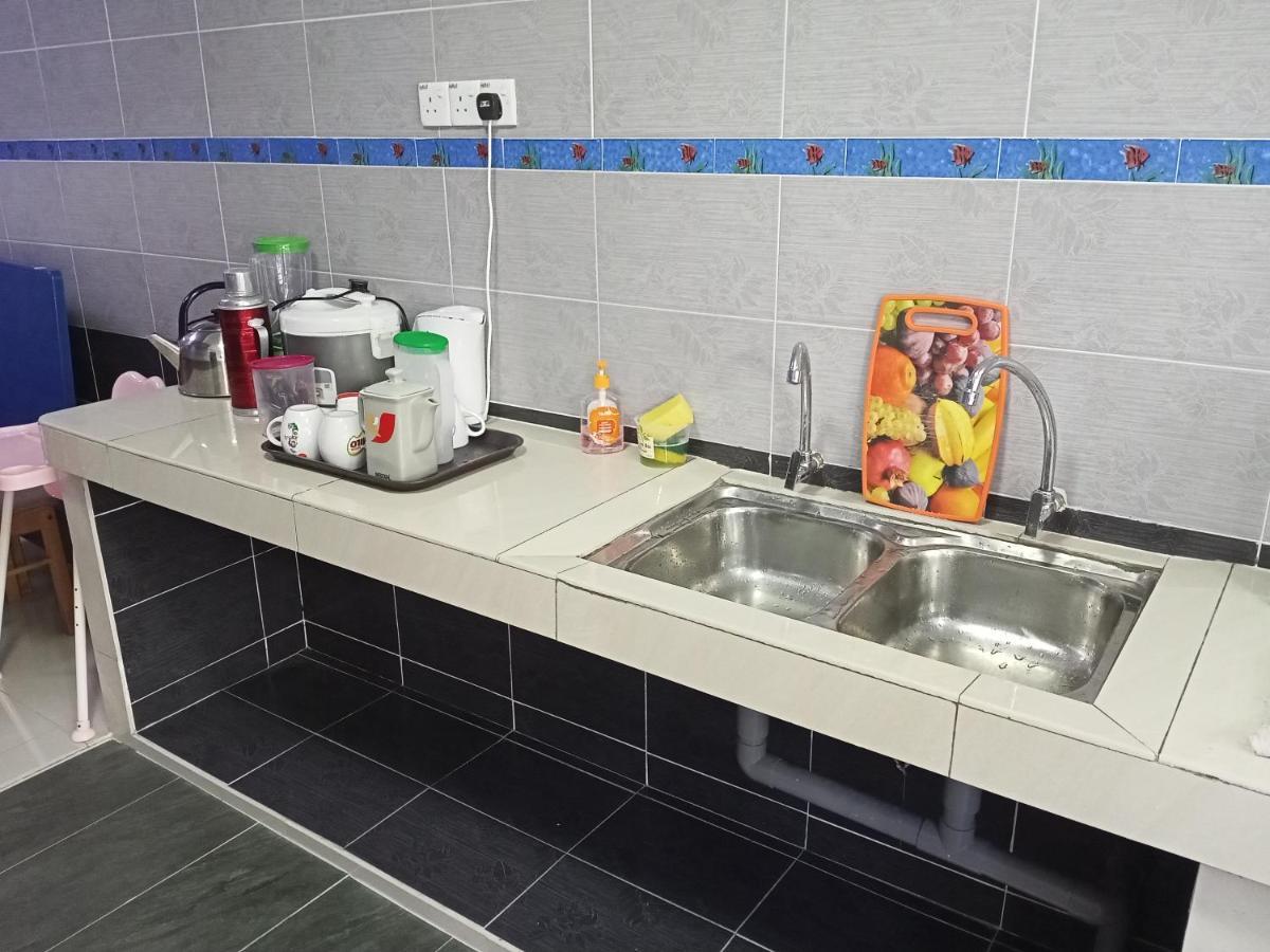 Holiday Home Bagan Lalang 5 Aircon Kampong Bagan Lalang Εξωτερικό φωτογραφία