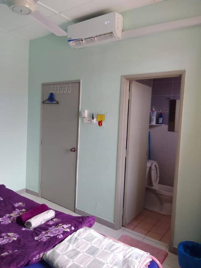 Holiday Home Bagan Lalang 5 Aircon Kampong Bagan Lalang Εξωτερικό φωτογραφία